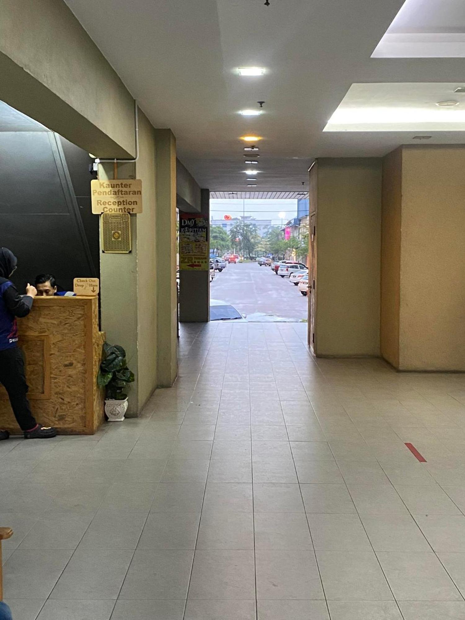 Ain Studio Apartment كوتا بْهارو المظهر الخارجي الصورة